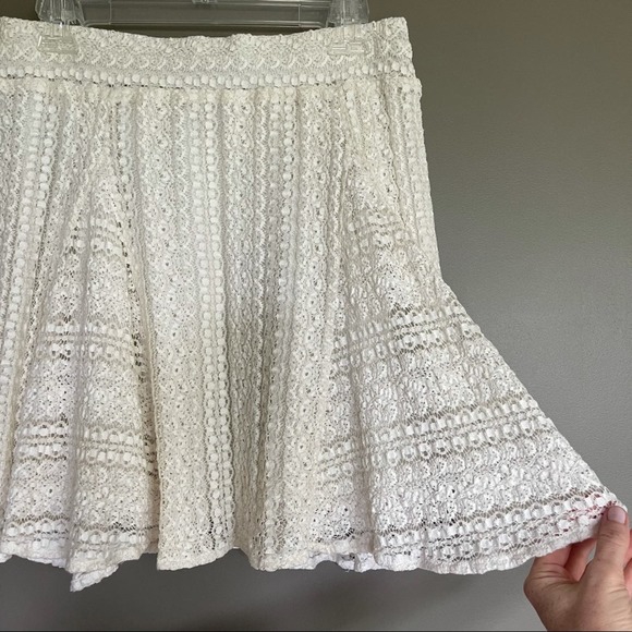 IRO Teejay Crochet Lace Mini Skirt in Ecru Size 8 Cream Off White A-Line Flouncy - Picture 11 of 16